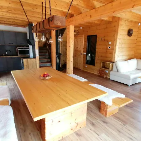 Klaudi A Vilko Dağ evi Veľký Slavkov