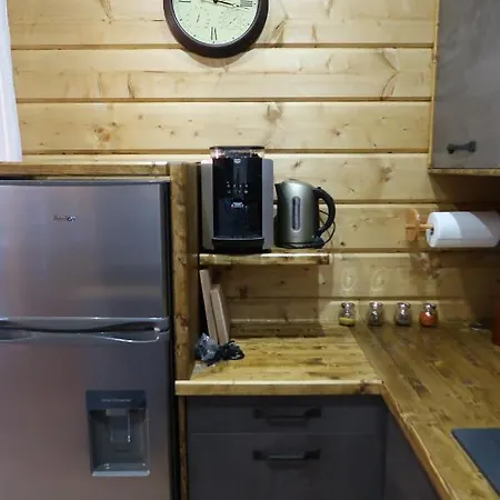 Klaudi A Vilko シャレー *